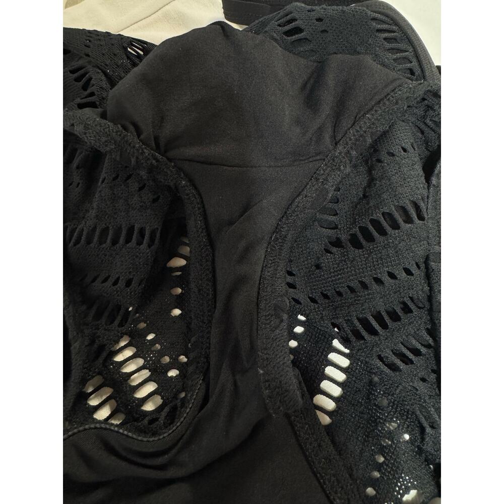 Robin Piccone 'Raquel' Portrait Back One-Piece Swimsuit Size 6 in Black - Picture 14 of 14